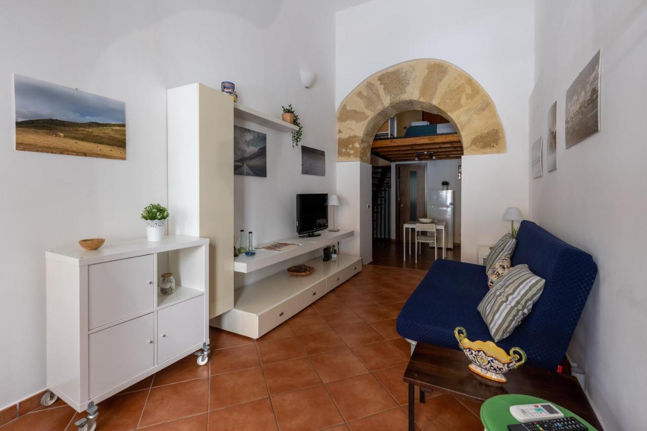 La Casa Del Cacciatore - Alloggio Con Terrazzo Apartman Palermo Kültér fotó
