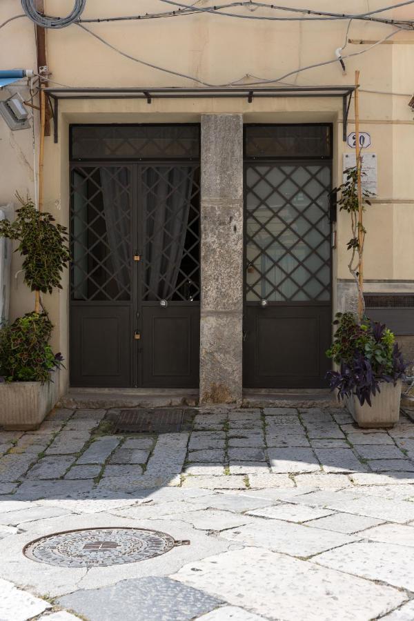 La Casa Del Cacciatore - Alloggio Con Terrazzo Apartman Palermo Kültér fotó