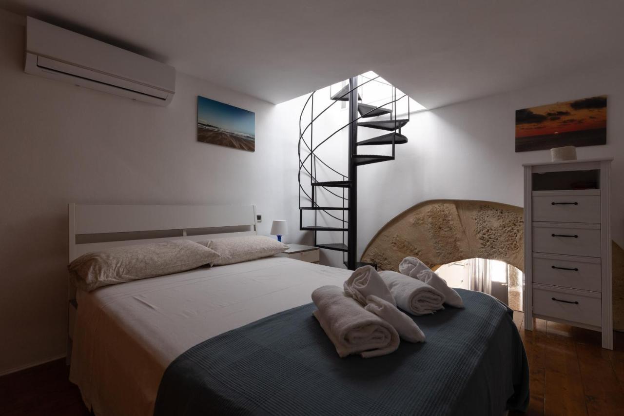 La Casa Del Cacciatore - Alloggio Con Terrazzo Apartman Palermo Kültér fotó