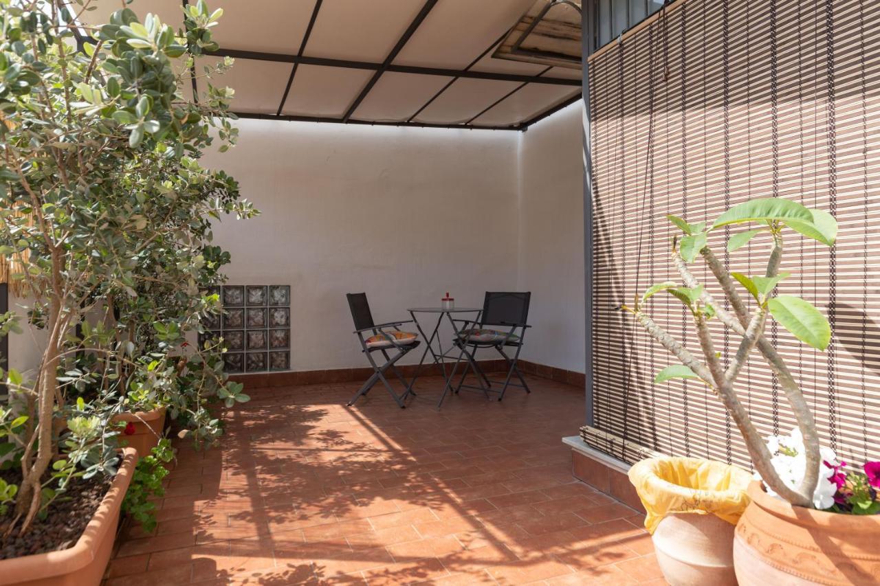 La Casa Del Cacciatore - Alloggio Con Terrazzo Apartman Palermo Kültér fotó