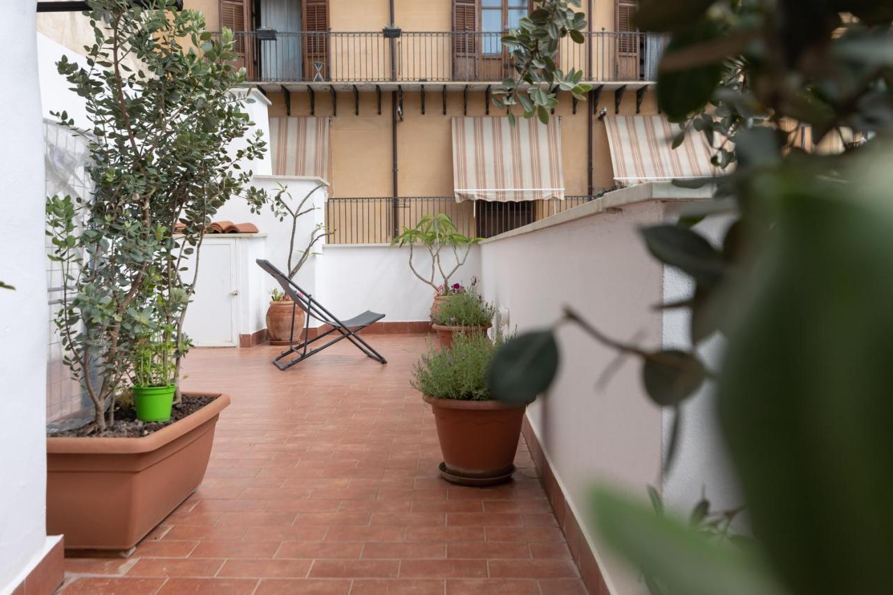 La Casa Del Cacciatore - Alloggio Con Terrazzo Apartman Palermo Kültér fotó